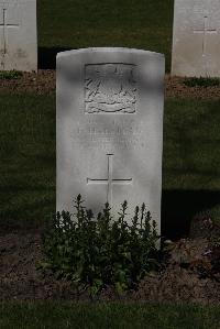 Ypres Reservoir Cemetery - Halstead, F