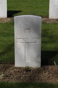 Ypres Reservoir Cemetery - Hancock, T J