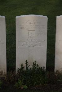 Ypres Reservoir Cemetery - Harper, Albert Ernest