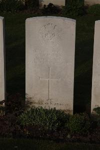 Ypres Reservoir Cemetery - Hayes, Henry James