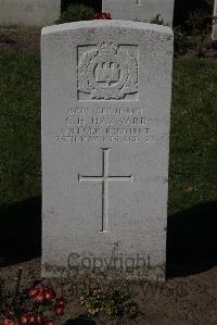 Ypres Reservoir Cemetery - Hayward, Charlie Hunter