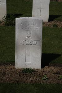 Ypres Reservoir Cemetery - Heath, F R