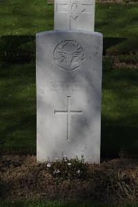 Ypres Reservoir Cemetery - Henderson, Francis Alexander