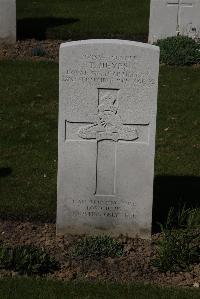 Ypres Reservoir Cemetery - Heyes, Thomas