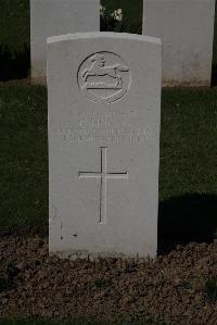 Ypres Reservoir Cemetery - Hogan, P