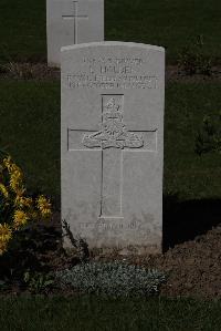 Ypres Reservoir Cemetery - Holden, Leonard