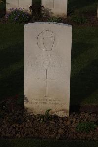 Ypres Reservoir Cemetery - Hooper, T