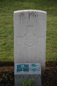 Ypres Reservoir Cemetery - Howe, Robert Ernest