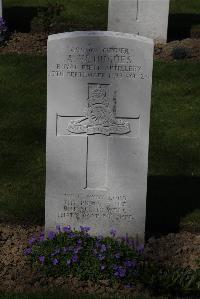 Ypres Reservoir Cemetery - Hughes, A W