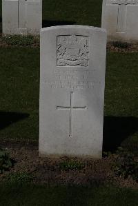 Ypres Reservoir Cemetery - Irlam, L