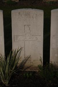 Ypres Reservoir Cemetery - Isaac, George Duncan