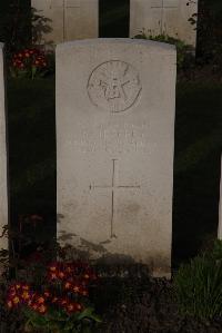 Ypres Reservoir Cemetery - Jeffery, Burnard