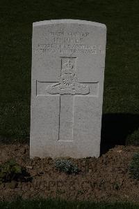 Ypres Reservoir Cemetery - Jones, Henry