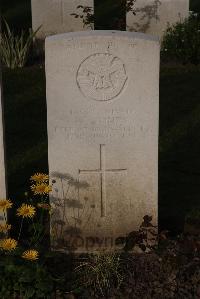 Ypres Reservoir Cemetery - Jones, W