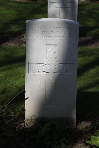 Ypres Reservoir Cemetery - Kerr, David Binnie