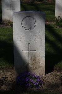 Ypres Reservoir Cemetery - Kerrigan, S F