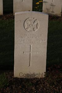 Ypres Reservoir Cemetery - Laundy, D J