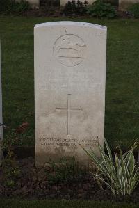 Ypres Reservoir Cemetery - Lawrenson, H