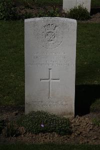 Ypres Reservoir Cemetery - Leaney, Thomas