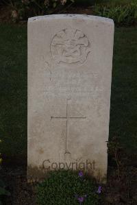 Ypres Reservoir Cemetery - Lee, F