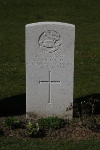 Ypres Reservoir Cemetery - Leighton, Charles Rupert