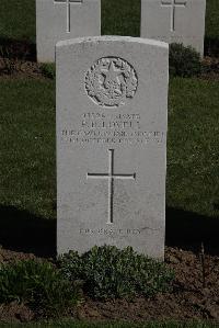 Ypres Reservoir Cemetery - Lovell, Frank Bertram