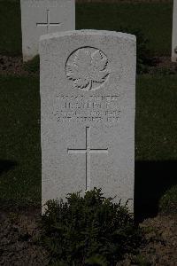 Ypres Reservoir Cemetery - Lyffyt, H