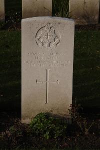 Ypres Reservoir Cemetery - Lyons, H J