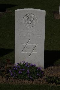 Ypres Reservoir Cemetery - Lyons, S J