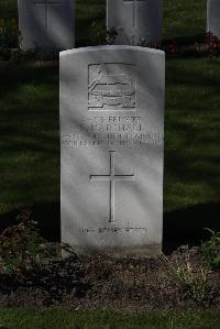 Ypres Reservoir Cemetery - Marshall, Samuel