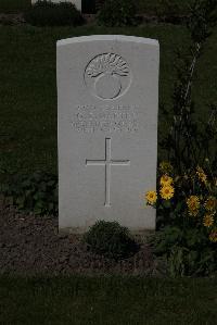 Ypres Reservoir Cemetery - Martin, G E