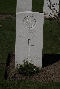 Ypres Reservoir Cemetery - Martin, Robert