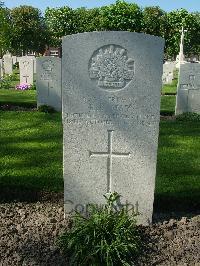 Ypres Reservoir Cemetery - May, Richard Oswald