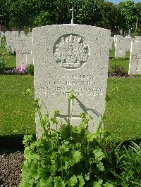 Ypres Reservoir Cemetery - McIldowie, John