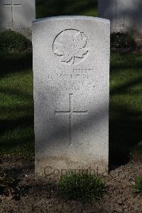 Ypres Reservoir Cemetery - McLean, D