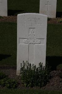 Ypres Reservoir Cemetery - McVey, T