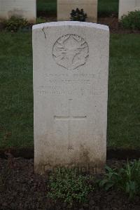 Ypres Reservoir Cemetery - Mennie, W