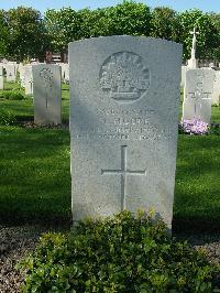 Ypres Reservoir Cemetery - Moore, Harry