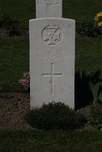 Ypres Reservoir Cemetery - Moore, W