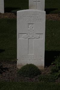 Ypres Reservoir Cemetery - Murphy, Michael