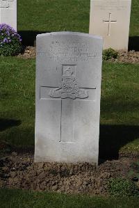 Ypres Reservoir Cemetery - Naisbitt, D T