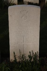 Ypres Reservoir Cemetery - Neal, E J