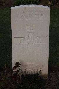 Ypres Reservoir Cemetery - Newbold, Reginald George