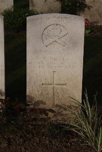 Ypres Reservoir Cemetery - Nicol, R