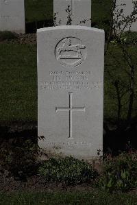 Ypres Reservoir Cemetery - Norris, Harry Fitzroy