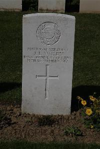 Ypres Reservoir Cemetery - Notley, J L