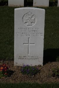 Ypres Reservoir Cemetery - Oates, J W