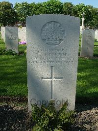 Ypres Reservoir Cemetery - Parker, Thomas Joseph