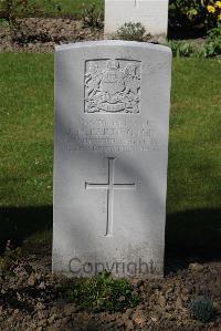 Ypres Reservoir Cemetery - Partington, J H