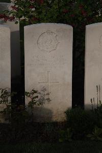 Ypres Reservoir Cemetery - Pattinson, M H